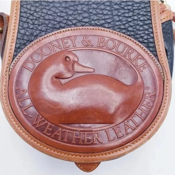 Dooney & Bourke Big Duck Crossbody Purse Black Tan Shoulder Bag - Picture 12 of 12